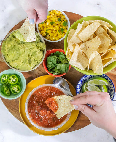 ENTERTAINING WITH WILLY'S FRESH SALSA